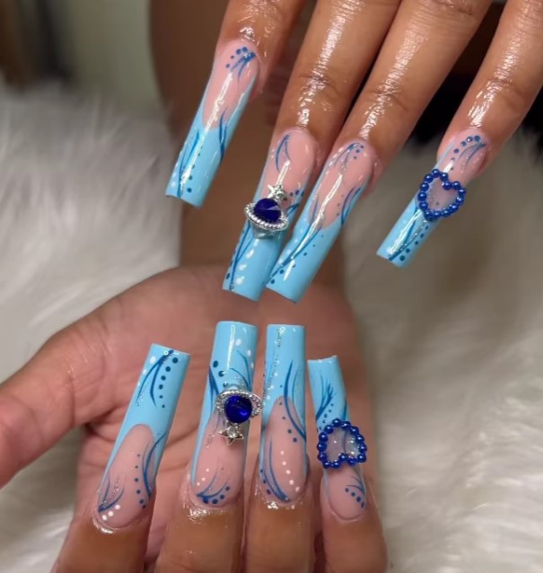 @cbugluvnails